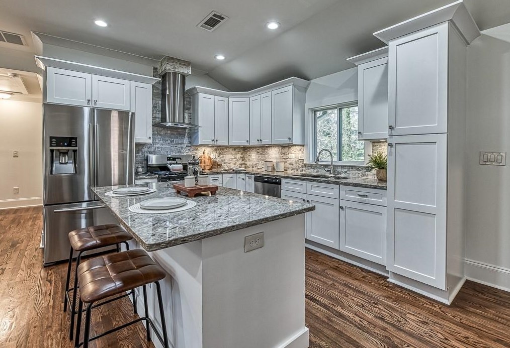 1842 Longdale Dr, Decatur GA  30032-5242 exterior