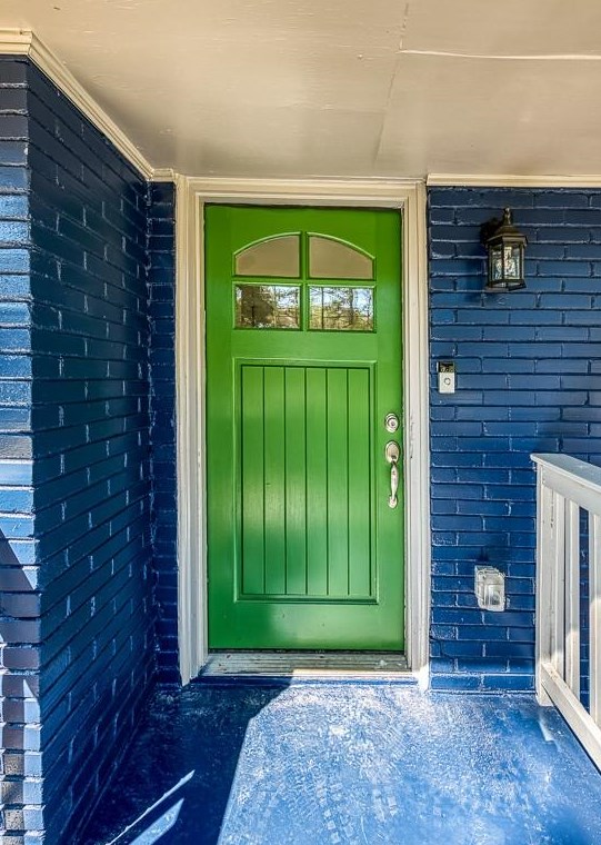 1842 Longdale Dr, Decatur GA  30032-5242 exterior