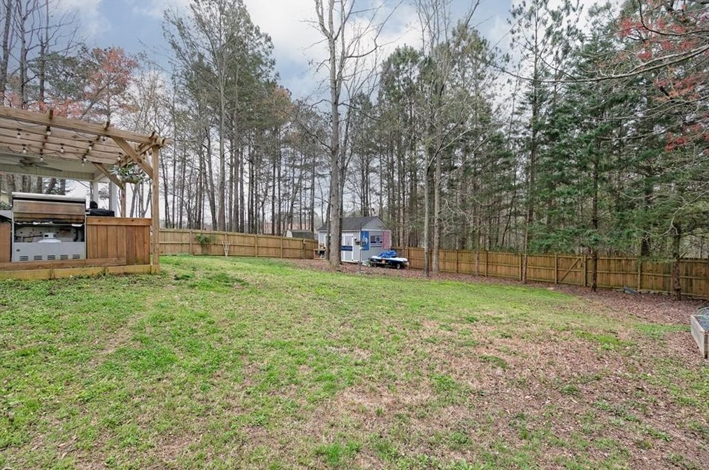 96 Autumn Creek Dr, Dallas GA  30157-7180 exterior