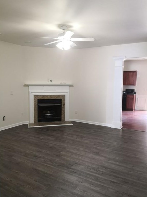 2073 Executive Dr, Duluth GA  30096-8925 exterior