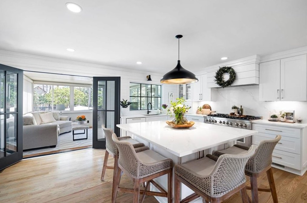 120 Barrow Downs, Alpharetta GA  30004-4013 exterior