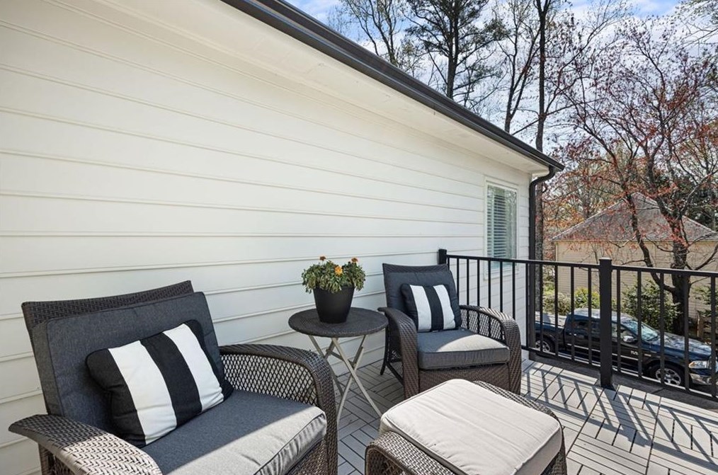 120 Barrow Downs, Alpharetta GA  30004-4013 exterior