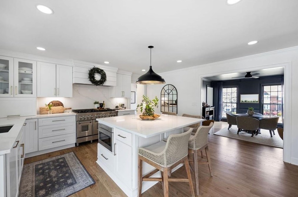 120 Barrow Downs, Alpharetta GA  30004-4013 exterior