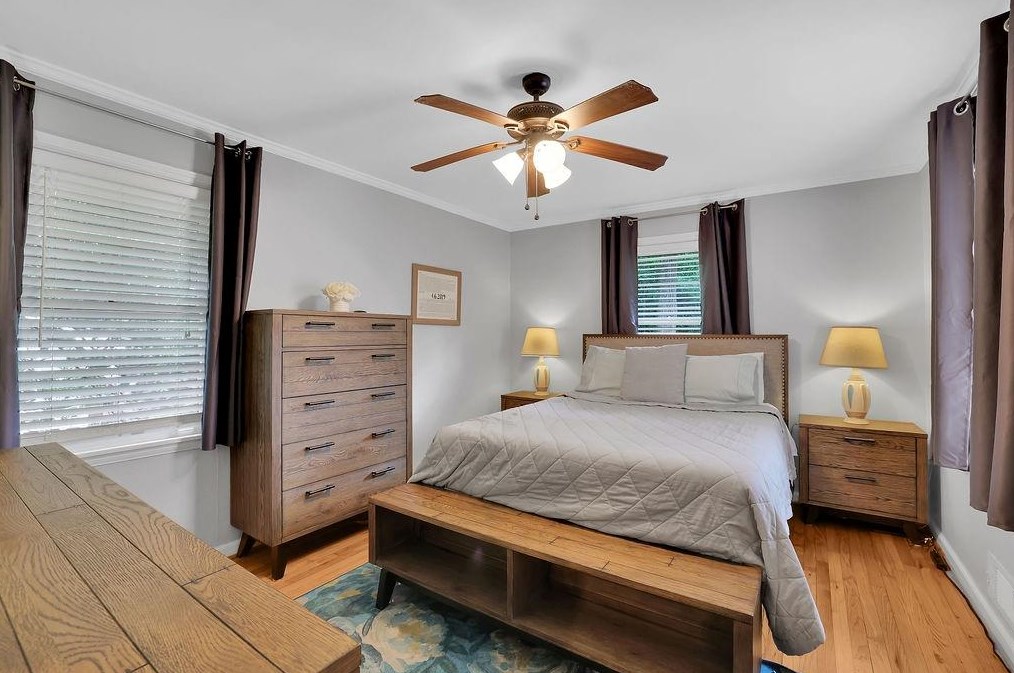 1083 Willivee Dr, Decatur GA  30033-4129 exterior