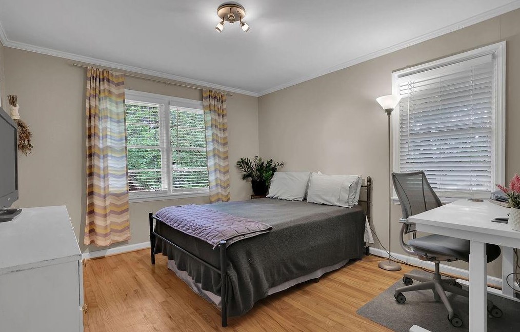 1083 Willivee Dr, Decatur GA  30033-4129 exterior