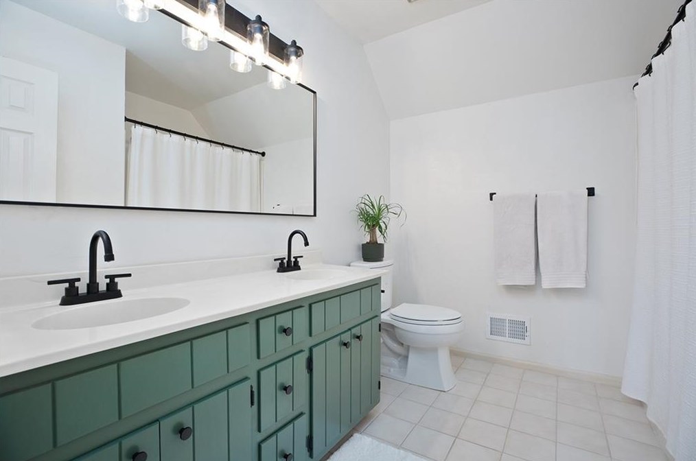 1151 Haven Brook Pl, Atlanta GA  30319-2670 exterior