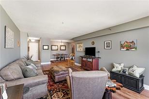 2479 Peachtree Road NE - Photo 7
