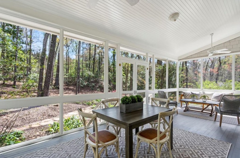 2979 Sequoyah Dr, Atlanta GA 30327-1807 exterior