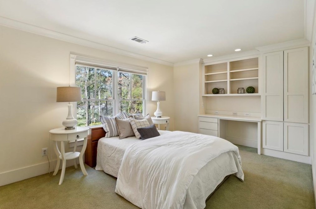 2979 Sequoyah Dr, Atlanta GA 30327-1807 exterior