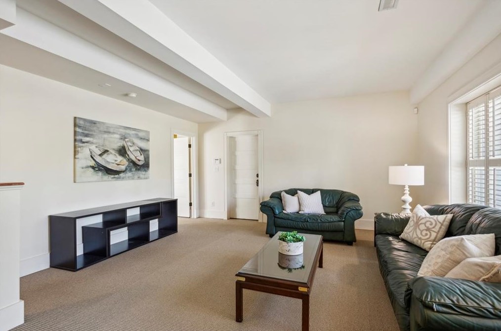 2979 Sequoyah Dr, Atlanta GA 30327-1807 exterior