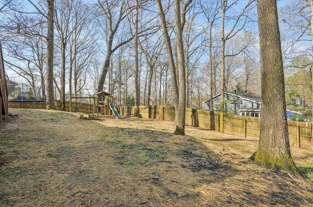 5080 Riv Vly Dr, Smyrna GA  30082-4116 exterior