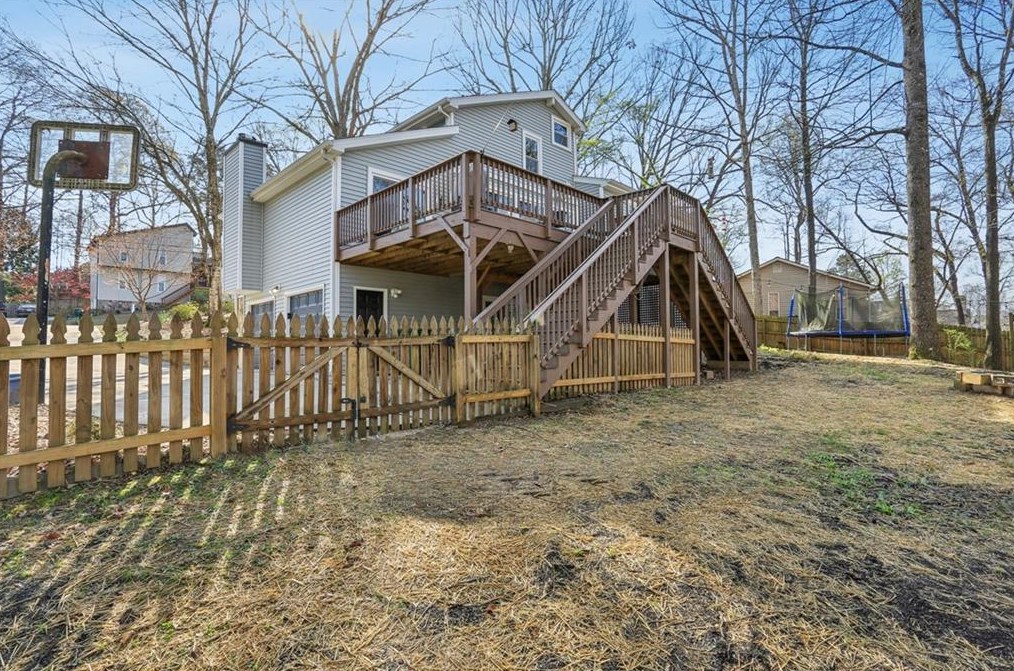 5080 Riv Vly Dr, Smyrna GA  30082-4116 exterior