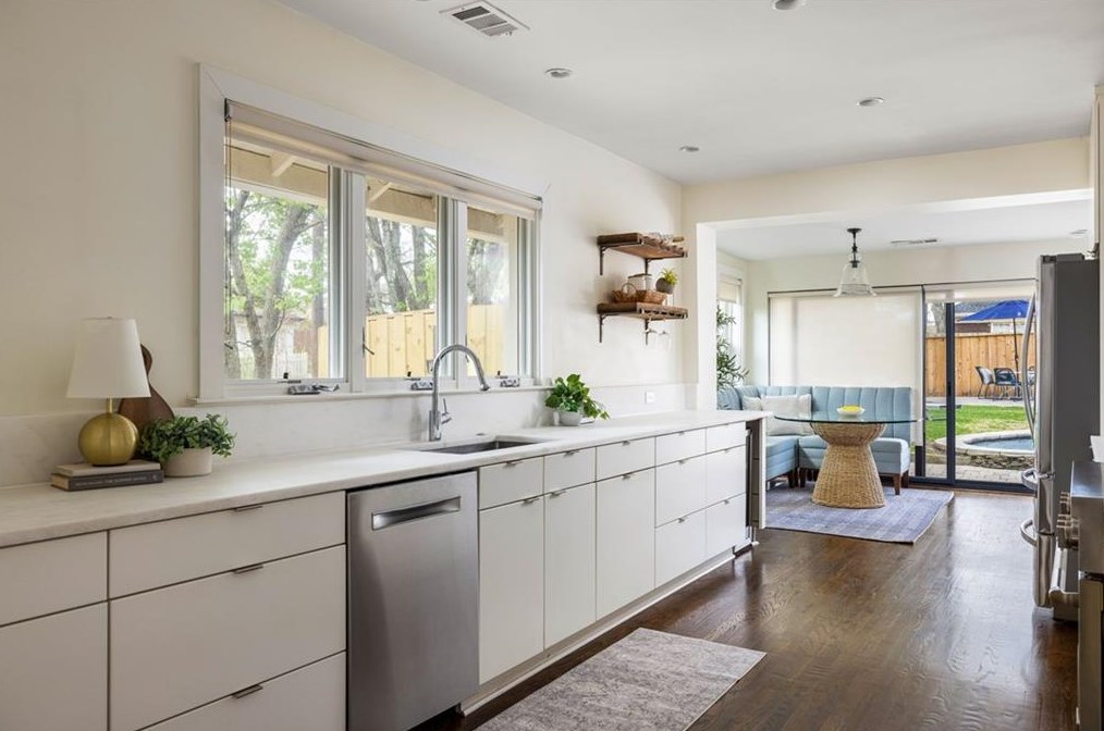 492 Hardendorf Ave, Atlanta GA 30307-1716 exterior