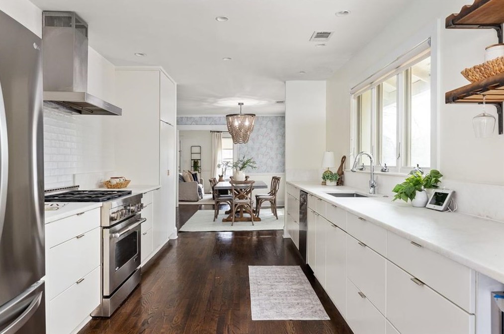 492 Hardendorf Ave, Atlanta GA 30307-1716 exterior