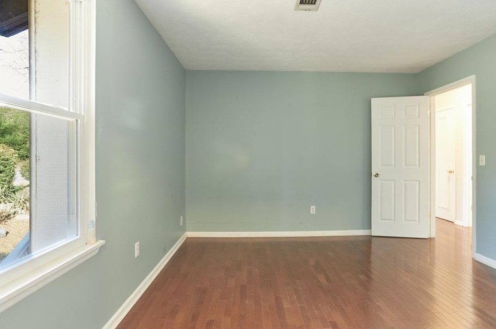 2825 Landington Way, Duluth GA  30096-4209 exterior