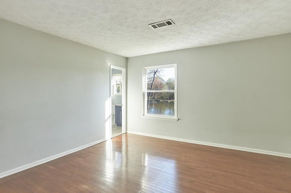 2825 Landington Way, Duluth GA  30096-4209 exterior