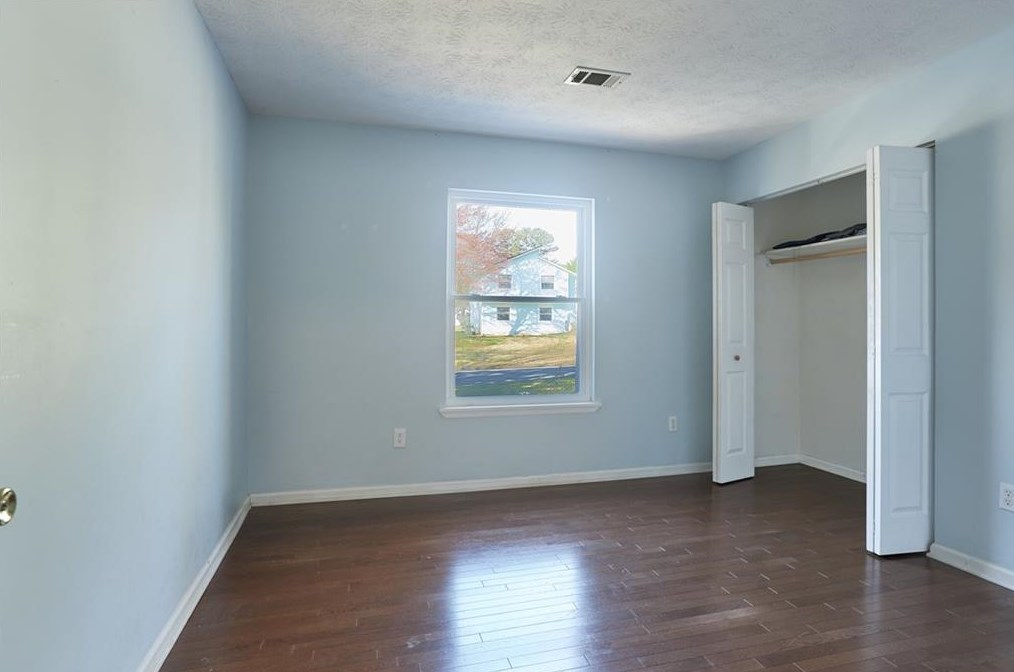 2825 Landington Way, Duluth GA  30096-4209 exterior