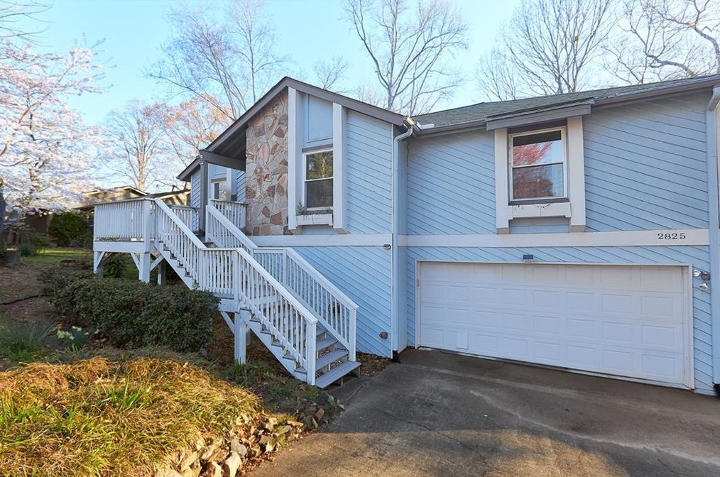 2825 Landington Way, Duluth GA  30096-4209 exterior