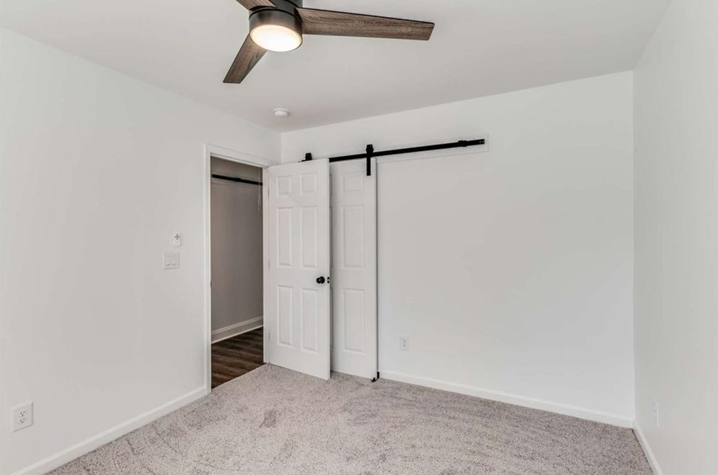 1107 Oak Knl Ter, Atlanta GA  30315-5213 exterior