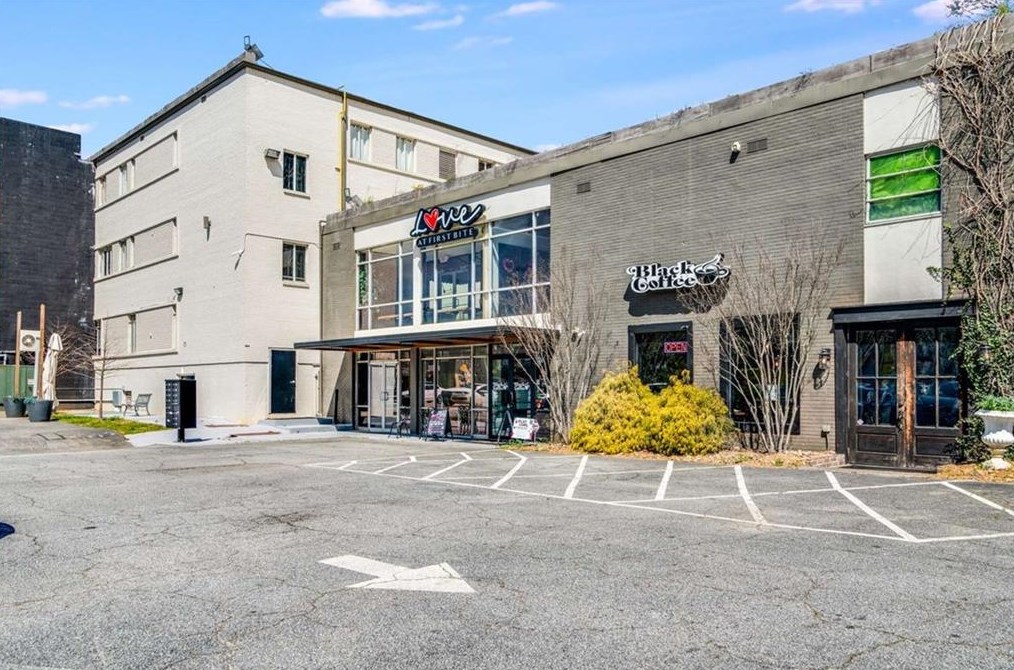 1107 Oak Knl Ter, Atlanta GA  30315-5213 exterior