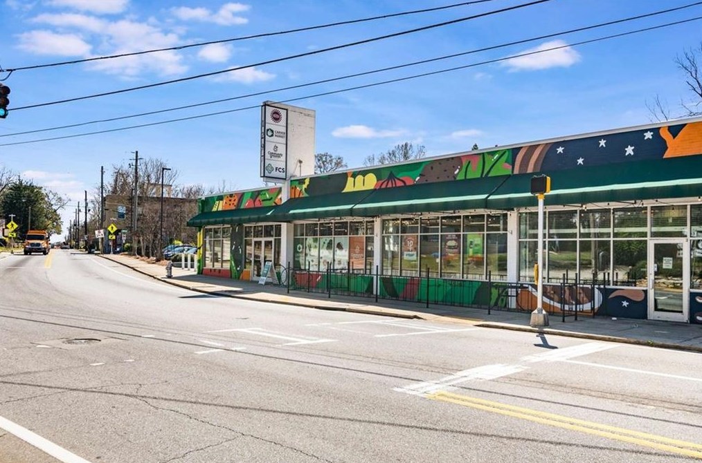 1107 Oak Knl Ter, Atlanta GA  30315-5213 exterior