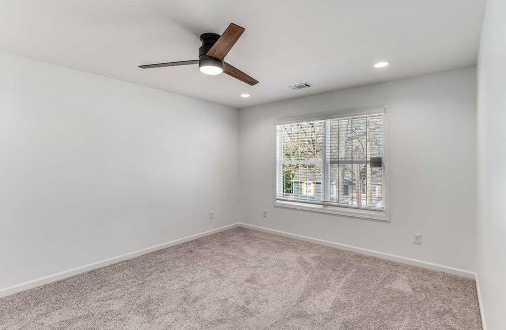 1107 Oak Knl Ter, Atlanta GA  30315-5213 exterior