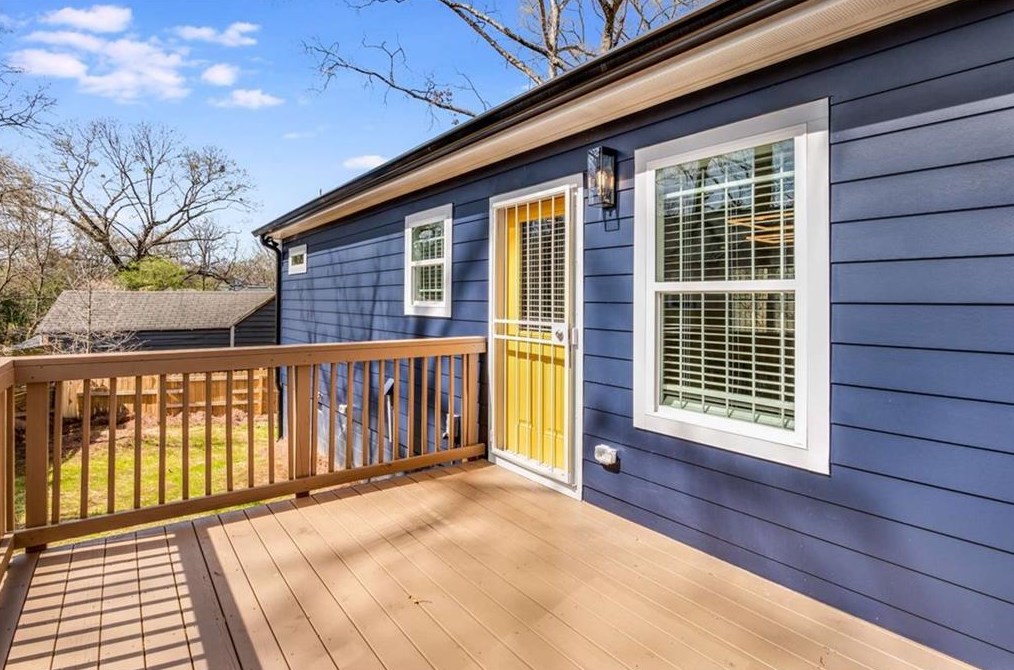 1107 Oak Knl Ter, Atlanta GA  30315-5213 exterior