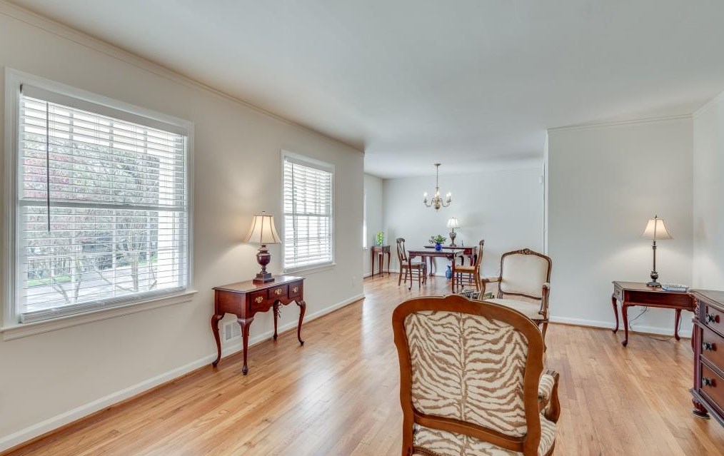 1174 Mayfield Dr, Decatur GA  30033-3333 exterior