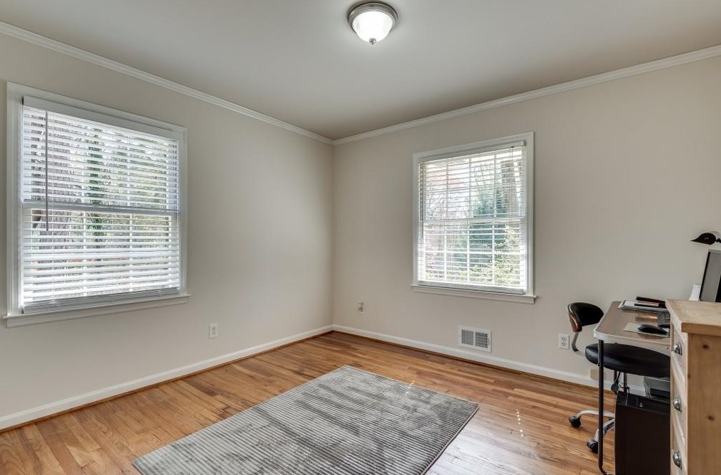 1174 Mayfield Dr, Decatur GA  30033-3333 exterior