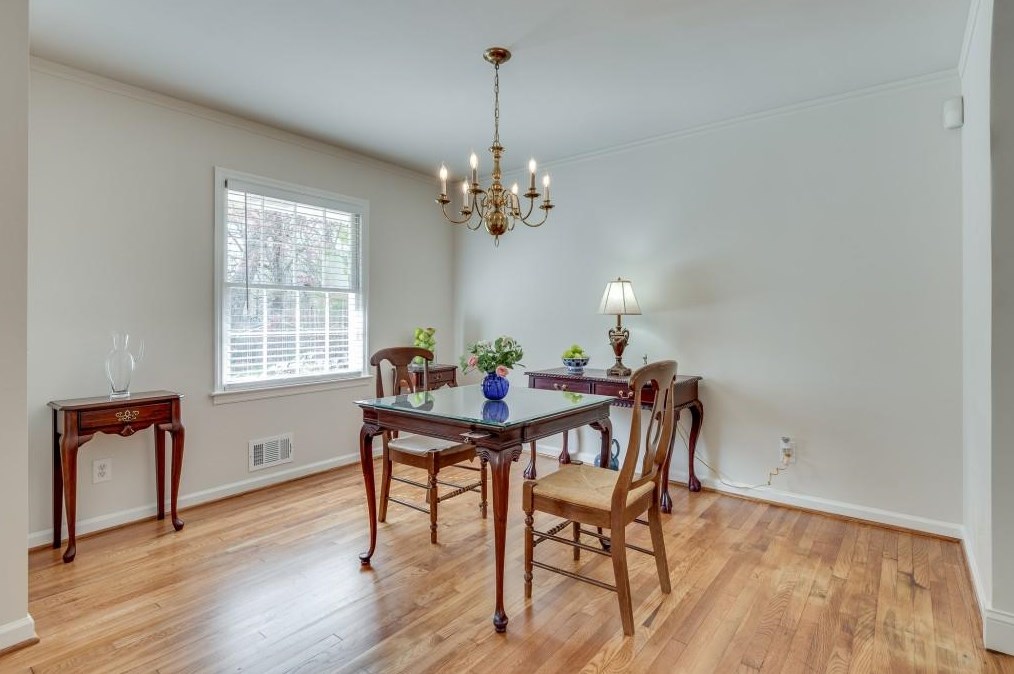 1174 Mayfield Dr, Decatur GA  30033-3333 exterior