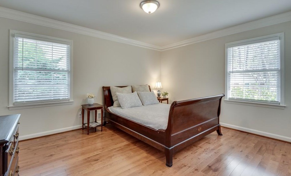 1174 Mayfield Dr, Decatur GA  30033-3333 exterior