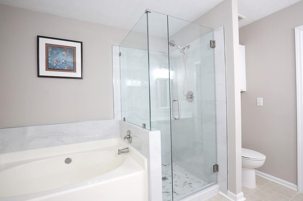 220 Abbotts Mill Dr, Duluth GA  30097-8424 exterior