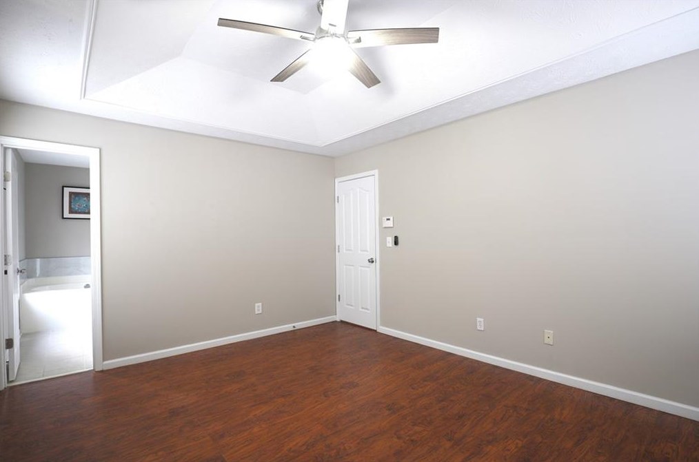 220 Abbotts Mill Dr, Duluth GA  30097-8424 exterior