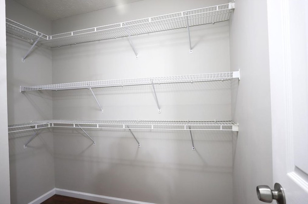 220 Abbotts Mill Dr, Duluth GA  30097-8424 exterior