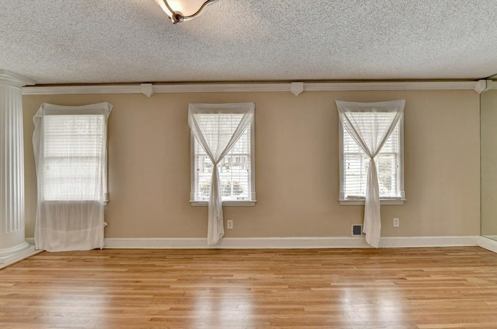 3491 Revere Rd, Atlanta GA  30331-2327 exterior