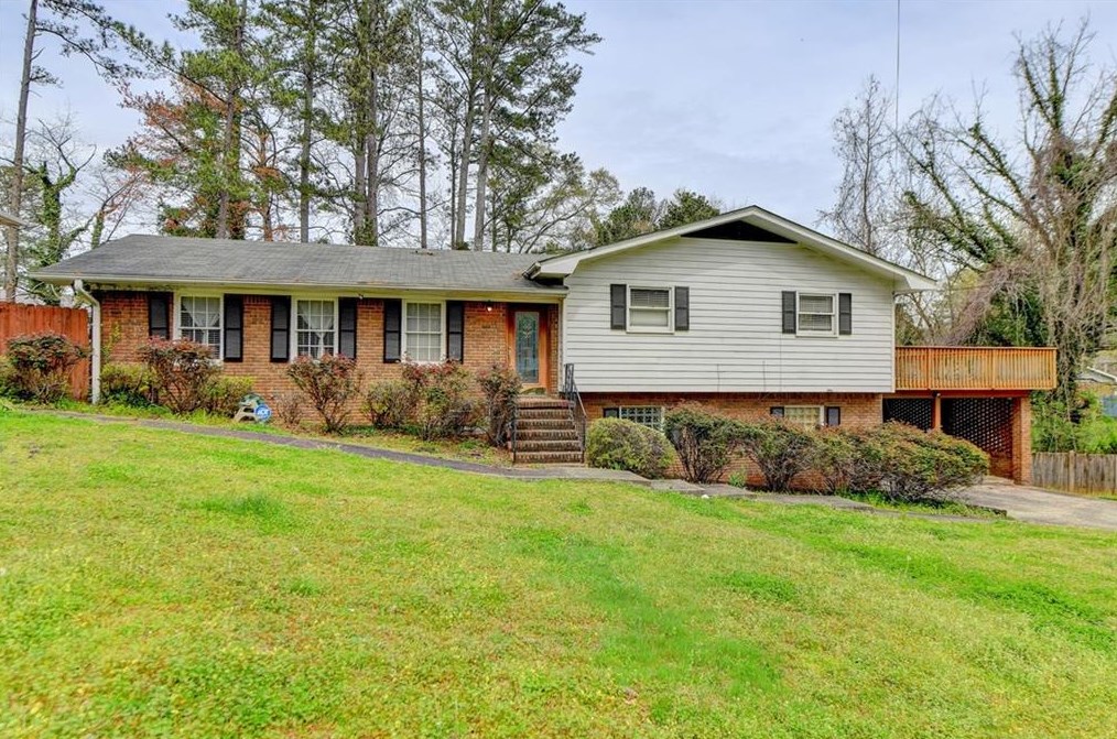 3491 Revere Rd, Atlanta GA  30331-2327 exterior