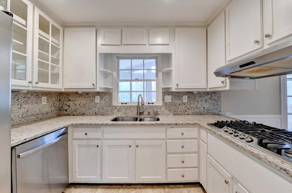 3491 Revere Rd, Atlanta GA  30331-2327 exterior