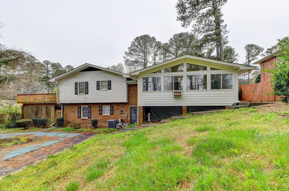 3491 Revere Rd, Atlanta GA  30331-2327 exterior