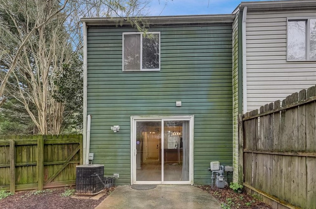 845 Regal Path Ln, Decatur GA  30030-4180 exterior