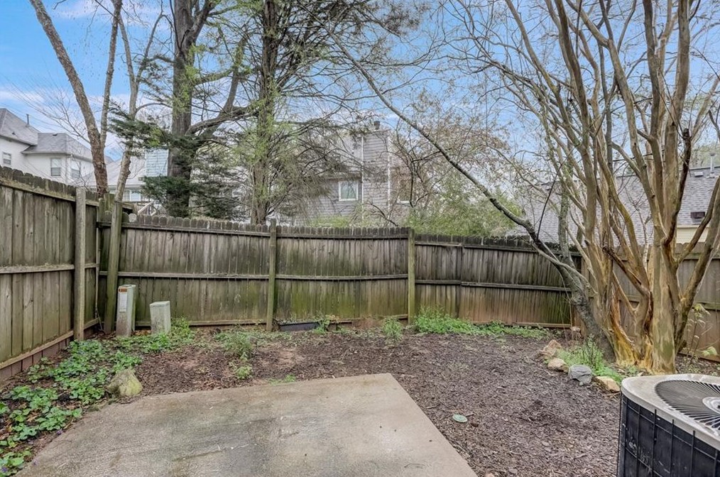 845 Regal Path Ln, Decatur GA  30030-4180 exterior