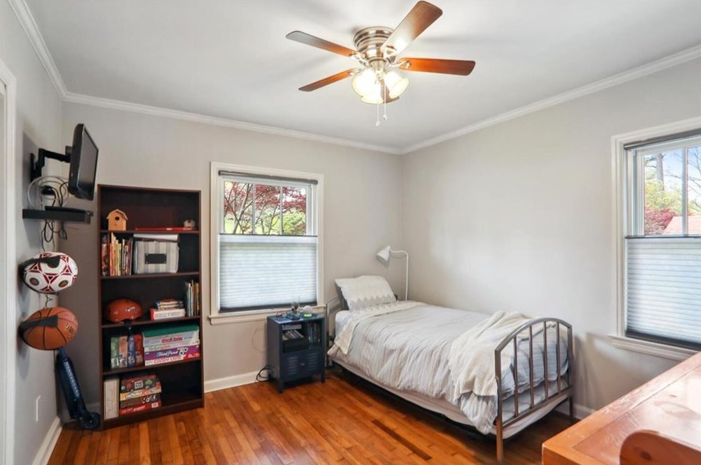 153 Ridley Cir, Decatur GA  30030-1118 exterior