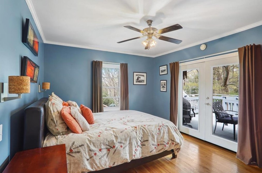 153 Ridley Cir, Decatur GA  30030-1118 exterior