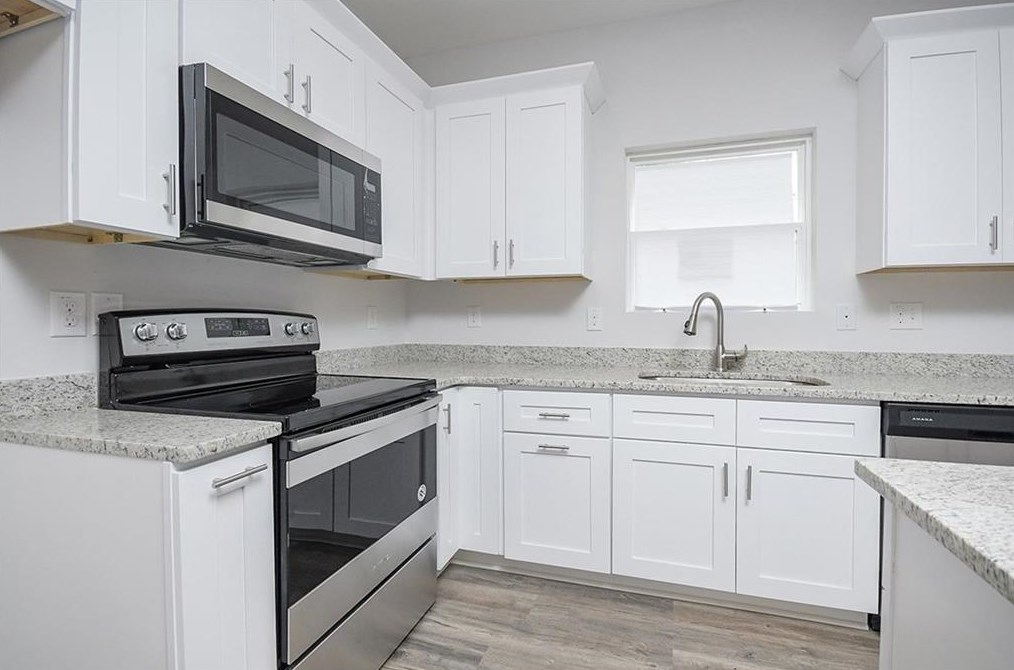 4216 Southvale Dr, Decatur GA  30034-6442 exterior