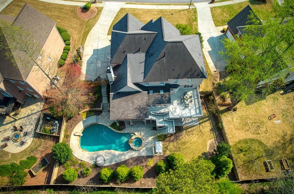 2020 Brooke Forest Ct, Alpharetta GA  30022-3418 exterior
