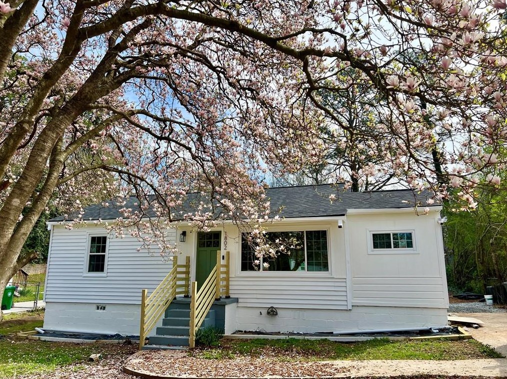 1802 Ledo Ave, Decatur GA  30035-1653 exterior