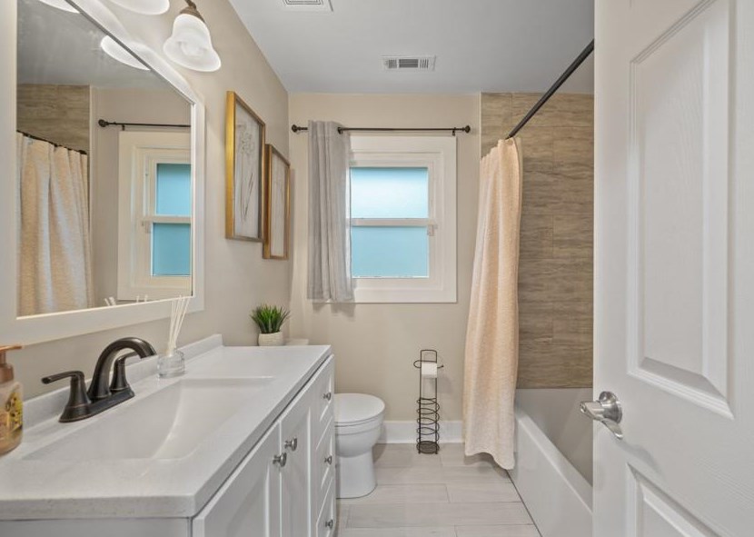 4001 Barr Cir, Tucker GA  30084-7504 exterior