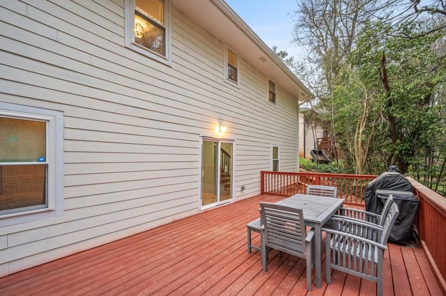 4001 Barr Cir, Tucker GA  30084-7504 exterior