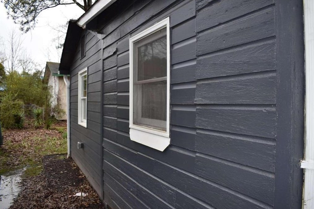 266 Hamilton E Holmes Dr, Atlanta GA  30318-7413 exterior