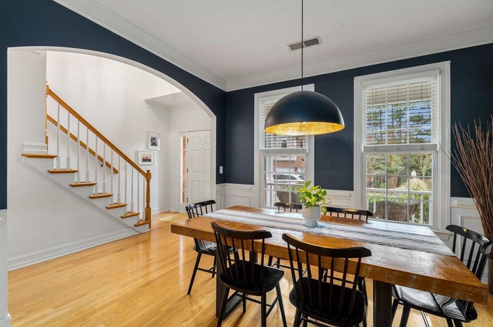 6 Woodland Ct, Decatur GA  30030-2776 exterior