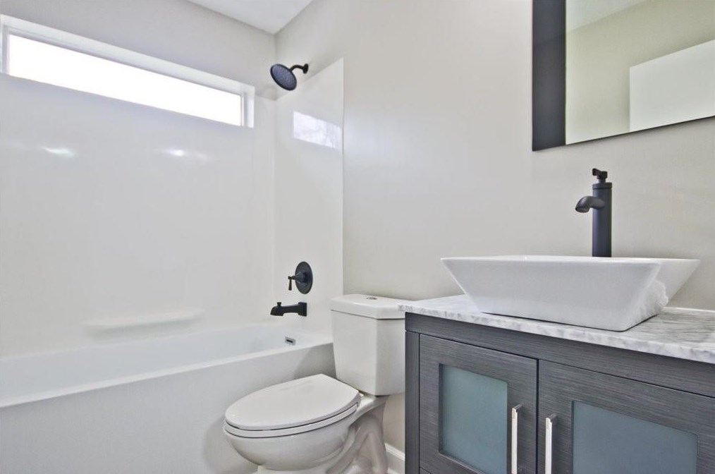 551 Utoy Cir, Atlanta GA  30331-4335 exterior